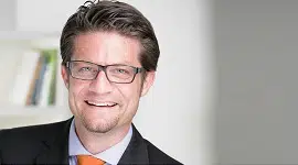 Carsten Überschär, Foto: Volksbank BraWo, im Gespräch mit dem Arbeitgeberverband Region Braunschweig e.V.